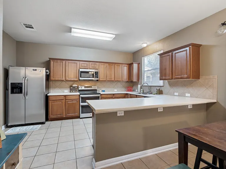 2108 Narrow Glen Pkwy — Photo 5