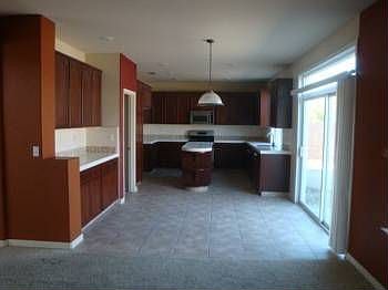 4th image of 1735 Matterhorn St