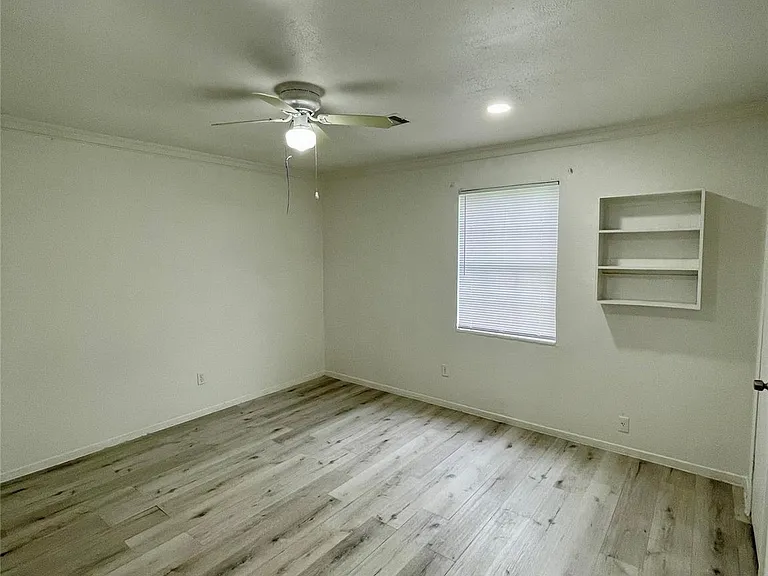 10823 Eddyrock St — Photo 18