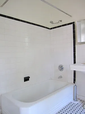 Rented by Quest Realty Sunnyside Corp | media 17