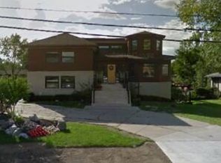 27507 Bell Rd, Southfield, MI 48034