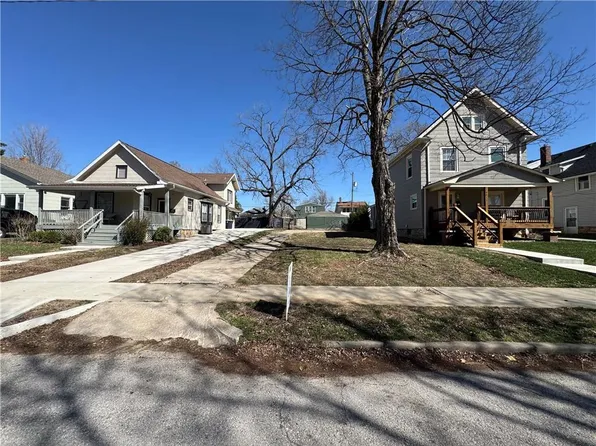 4409 Genessee St, Kansas City, MO 64111