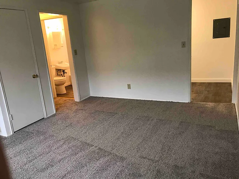 1707 NW Ione Pl #1707 — Photo 9
