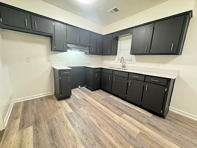 5038 Wellborn Dr — Photo 3