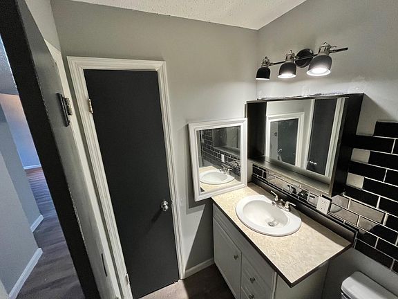 5th image of 10080 Squire Meadows Dr #7