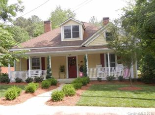 114 E Ingram St, Mount Gilead, NC 27306