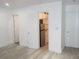 5804 NW 14th St, Sunrise, FL 33313