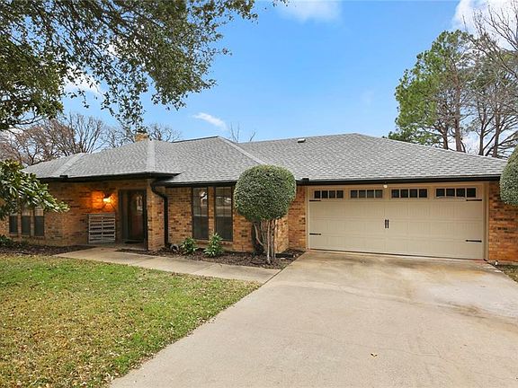 3rd image of 2911 Harvest Hill Dr