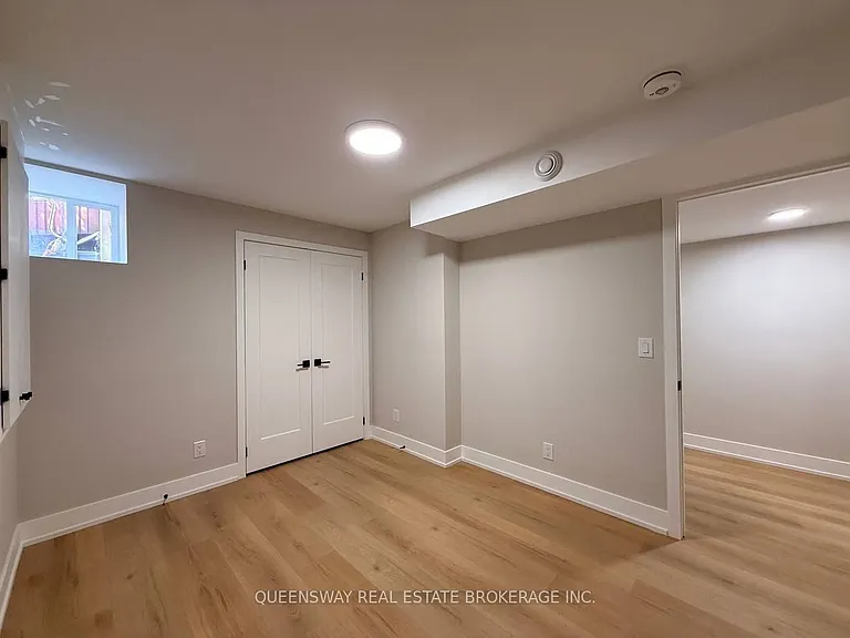 99 Geoffrey St #BASEMENT — Photo 10