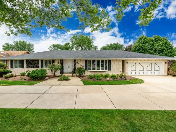 256 Cardinal Dr, Bloomingdale, IL 60108
