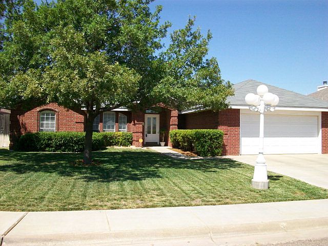 1st image of 3303 Claremont Dr