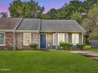 2731 Brookfield Dr, Midway Park, NC 28544