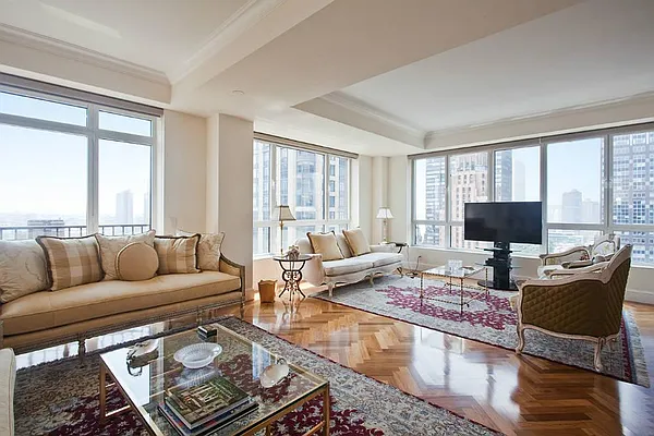 Rented by Town Residential | media 9