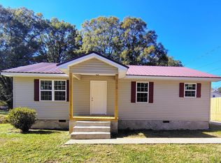 93 Cherry St, Trion, GA 30753