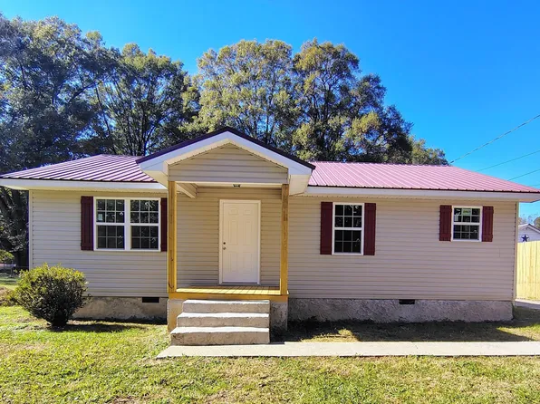 93 Cherry St, Trion, GA 30753
