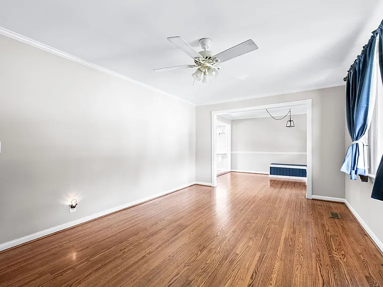 4809 Lynn Dr — Photo 8