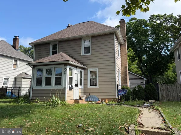 229 New Jersey Rd, Brooklawn, NJ 08030