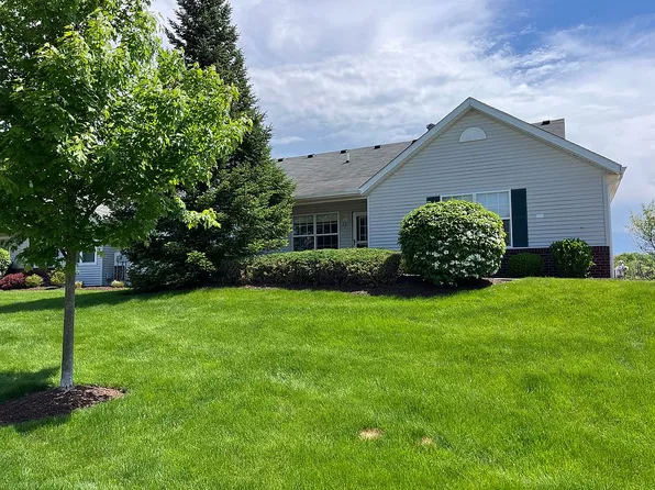 9337 Hickory Ridge Dr, Streetsboro, OH 44241