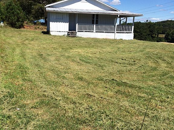 3rd image of 389 Crescent Dr