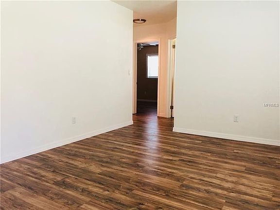 4th image of 1426 Morrow Dr