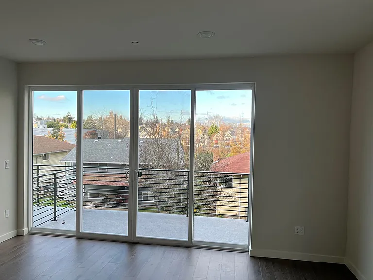 7122F Beacon Ave S — Photo 8