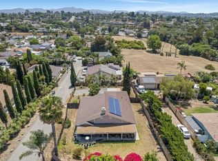 577 Grapevine Ct, Vista, CA 92083