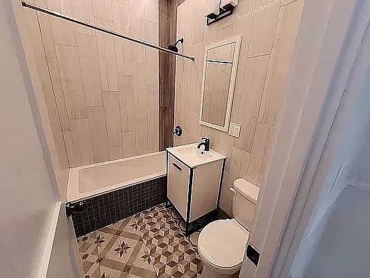 3rd image of 343 Melrose St #3F