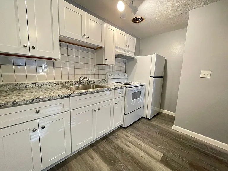 177 Loudon Rd #103 — Photo 2
