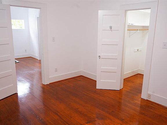 3rd image of 2924 Avenue P 1/2 APT 2