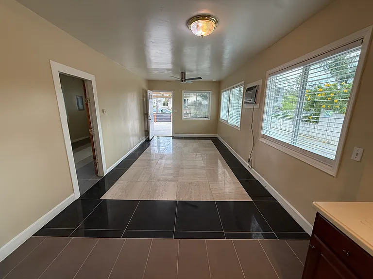 4862 Palm Ave — Photo 33