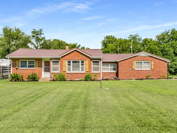 974 N Main St, Eagleville, TN 37060