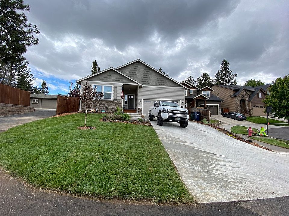 2nd image of 62983 Fresca St