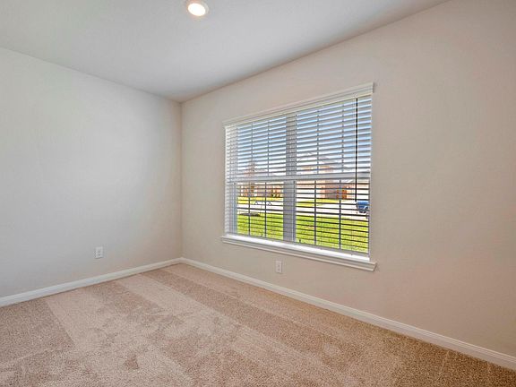 3rd image of 400 Mustang Trot Dr