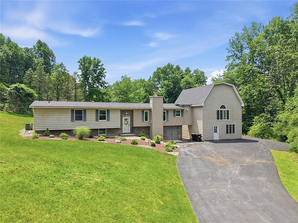 1st image of 226 Circle Dr S