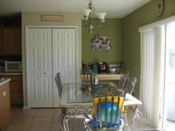 30520 Birdhouse Dr, Wesley Chapel, FL 33545