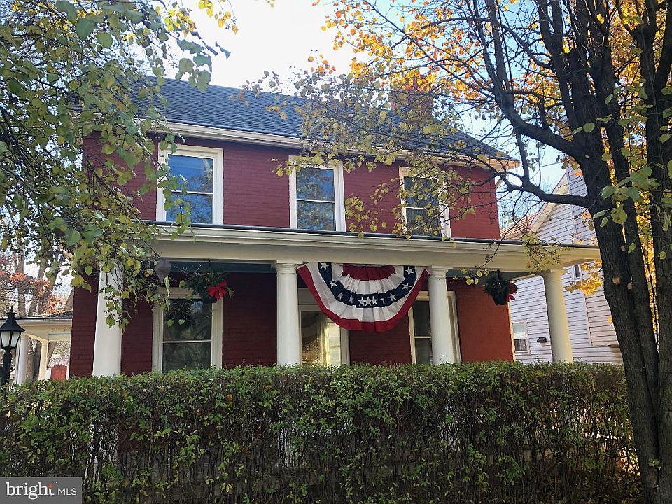 1st image of 1503 W Washington St