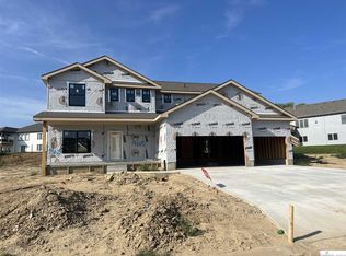 19605 Briar St, Gretna, NE 68028