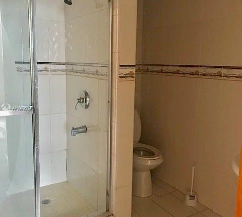 3rd image of 10090 NW 80th Ct APT 1456