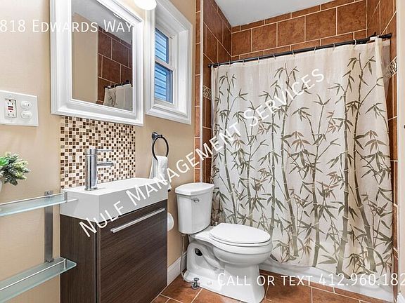 5th image of 2818 Edwards Way