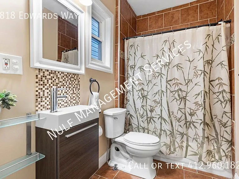 2818 Edwards Way — Photo 5