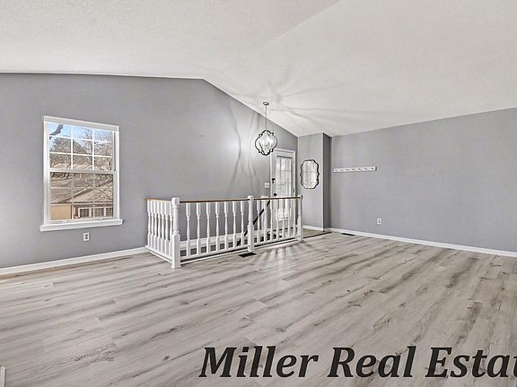 4th image of 3586 Whispering Brook Ct SE