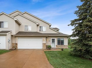 856 Swaps Dr, Shakopee, MN 55379