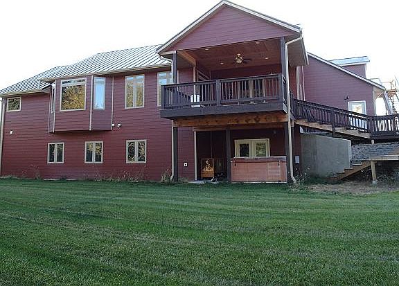 2nd image of 102 Valley View Dr