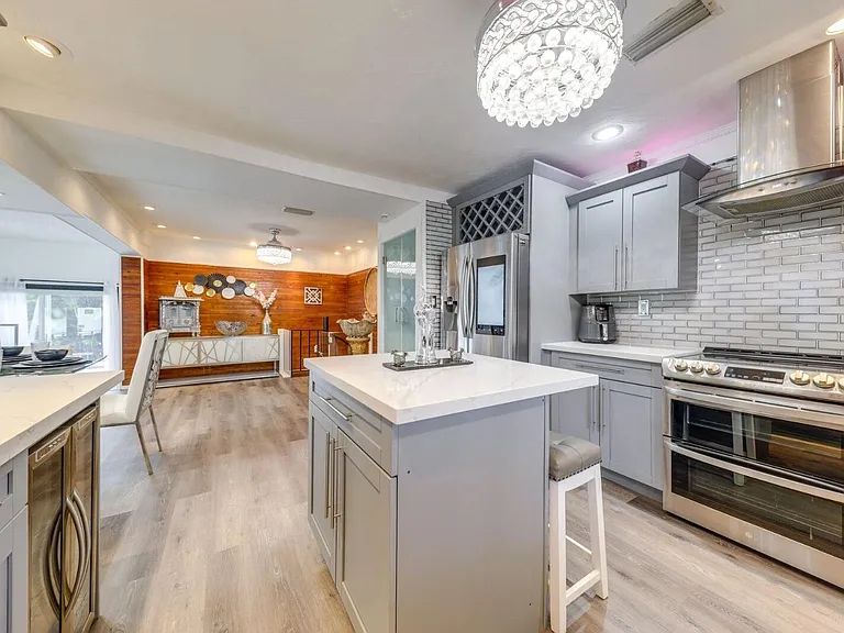 3609 SW 58th Ave — Photo 30