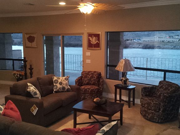 5th image of 607 Riverfront Dr