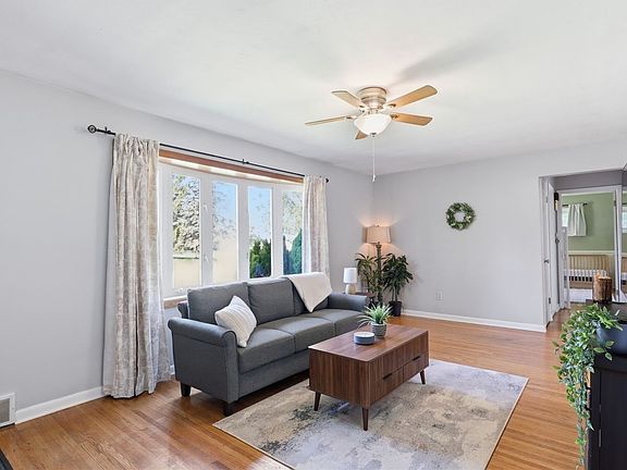 5th image of 30 Adela Cir