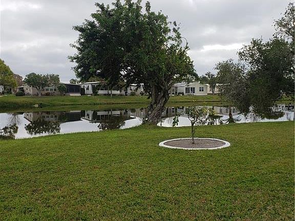 4th image of 238 Martinique Rd