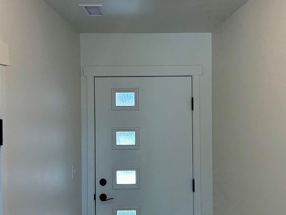 4th image of 603 Sky Ct