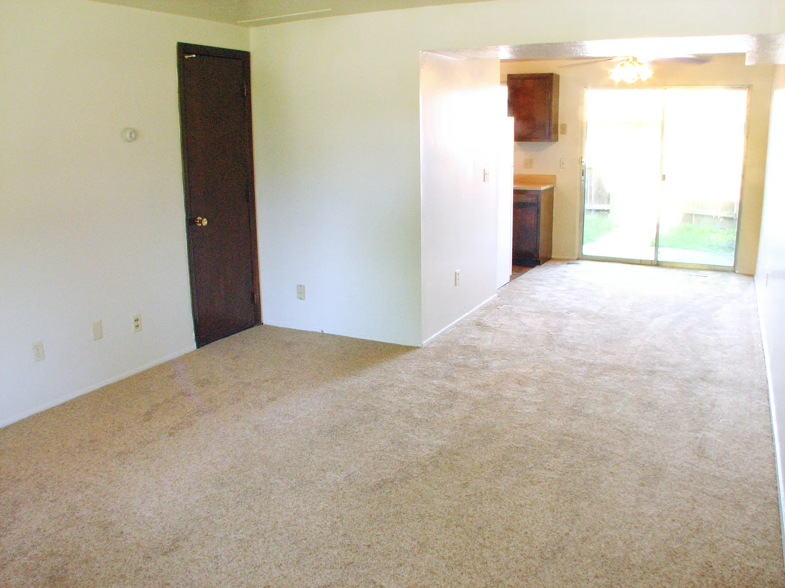 College Park Apartments — Photo 1