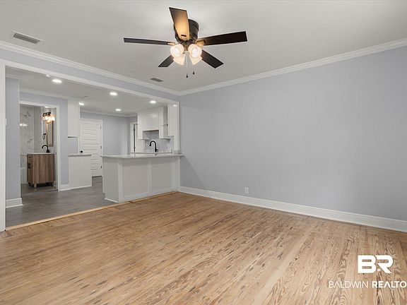 4th image of 2565 Kreitner St